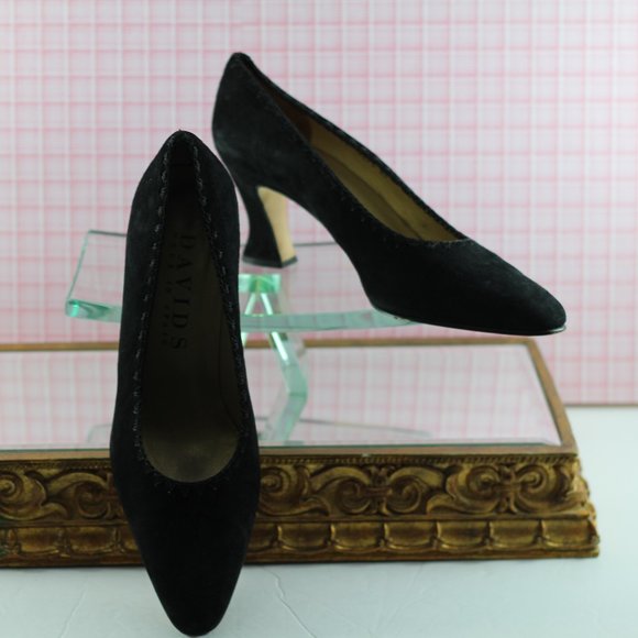 Davids Black Suede Pumps - Picture 2 of 16